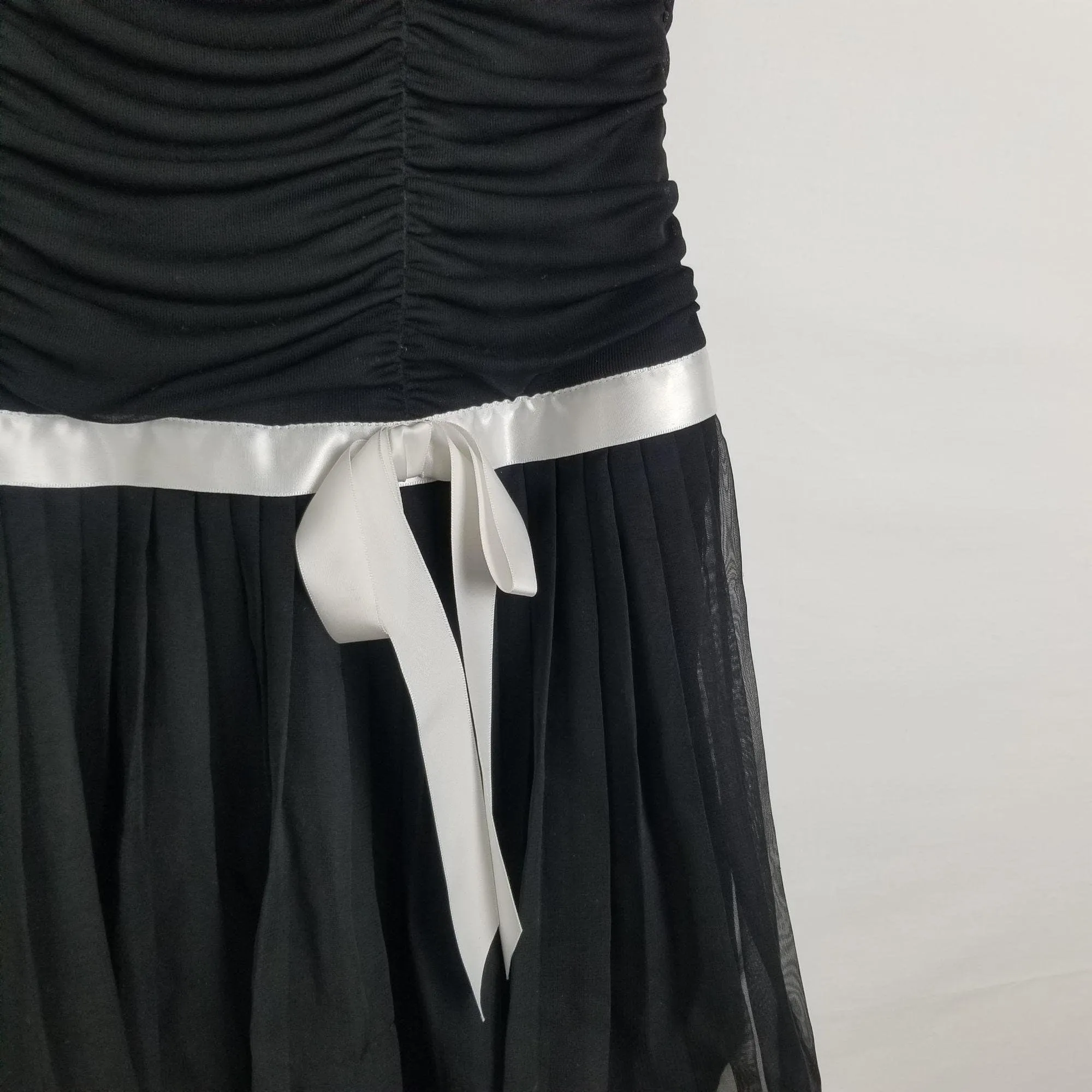 00's Black and White Ruched Mini Dress Shawl by Amy's Closet