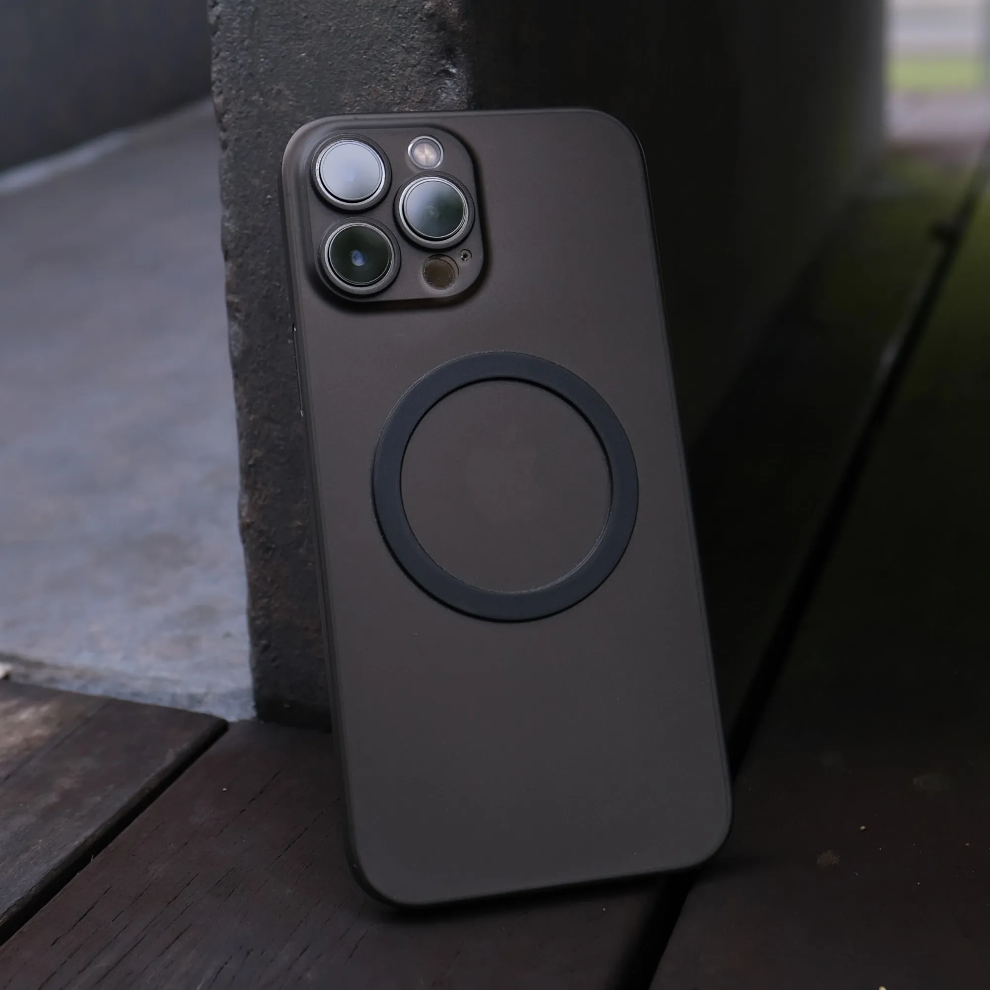 Bare Naked - for iPhone 14 Pro
