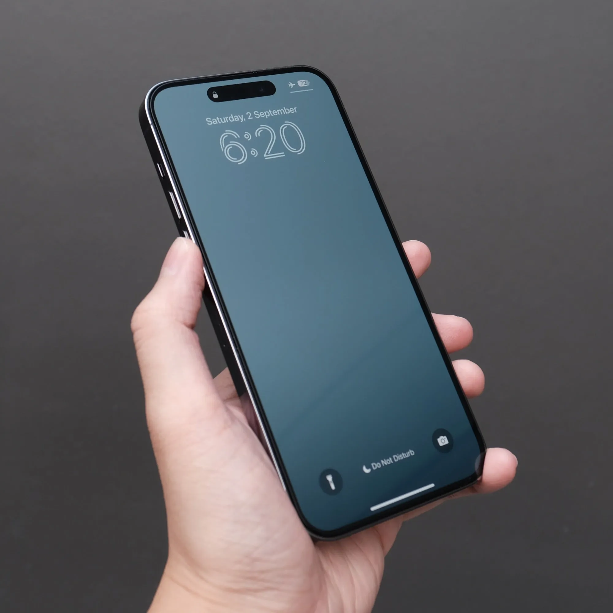 Bare Pane - for iPhone 16 Plus